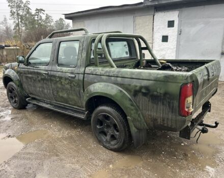 Зеленый Ниссан Навара, объемом двигателя 2.5 л и пробегом 110 тыс. км за 3750 $, фото 2 на Automoto.ua