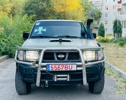 Зелений Ніссан Навара, об'ємом двигуна 2.5 л та пробігом 200 тис. км за 4200 $, фото 5 на Automoto.ua
