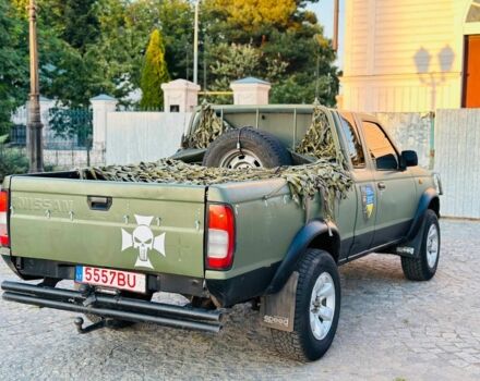 Зелений Ніссан Навара, об'ємом двигуна 2.5 л та пробігом 200 тис. км за 4200 $, фото 7 на Automoto.ua