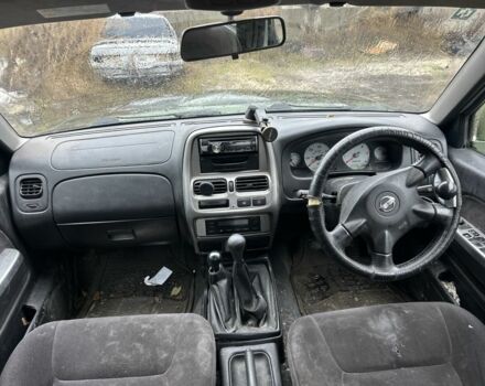 Зеленый Ниссан Навара, объемом двигателя 2.5 л и пробегом 110 тыс. км за 3750 $, фото 6 на Automoto.ua