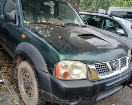Зелений Ніссан Навара, об'ємом двигуна 2.5 л та пробігом 230 тис. км за 5255 $, фото 2 на Automoto.ua
