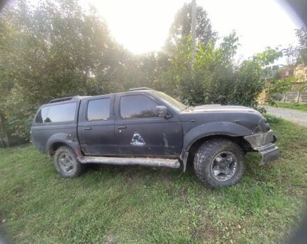 Зеленый Ниссан Навара, объемом двигателя 2.5 л и пробегом 170 тыс. км за 3900 $, фото 1 на Automoto.ua