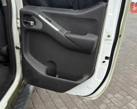 Зеленый Ниссан Навара, объемом двигателя 2.5 л и пробегом 300 тыс. км за 5800 $, фото 33 на Automoto.ua