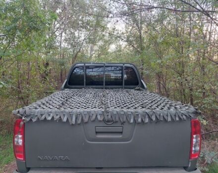 Зеленый Ниссан Навара, объемом двигателя 2.5 л и пробегом 269 тыс. км за 5000 $, фото 6 на Automoto.ua