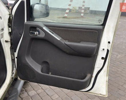 Зеленый Ниссан Навара, объемом двигателя 2.5 л и пробегом 300 тыс. км за 5800 $, фото 36 на Automoto.ua