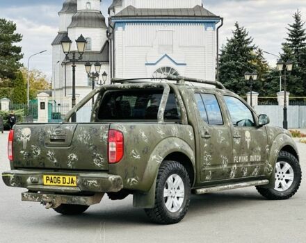 Зеленый Ниссан Навара, объемом двигателя 2.5 л и пробегом 250 тыс. км за 7254 $, фото 3 на Automoto.ua