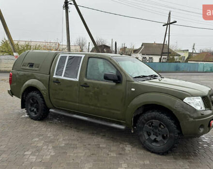 Зеленый Ниссан Навара, объемом двигателя 2.5 л и пробегом 300 тыс. км за 5800 $, фото 10 на Automoto.ua