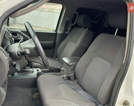 Зеленый Ниссан Навара, объемом двигателя 2.5 л и пробегом 300 тыс. км за 5800 $, фото 25 на Automoto.ua