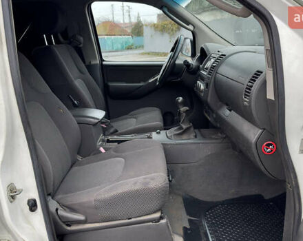 Зеленый Ниссан Навара, объемом двигателя 2.5 л и пробегом 300 тыс. км за 5800 $, фото 39 на Automoto.ua