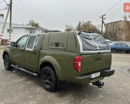 Зеленый Ниссан Навара, объемом двигателя 2.5 л и пробегом 300 тыс. км за 5800 $, фото 4 на Automoto.ua