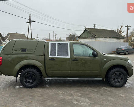 Зеленый Ниссан Навара, объемом двигателя 2.5 л и пробегом 300 тыс. км за 5800 $, фото 9 на Automoto.ua