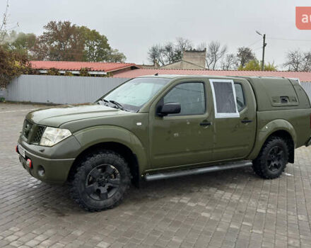 Зеленый Ниссан Навара, объемом двигателя 2.5 л и пробегом 300 тыс. км за 5800 $, фото 1 на Automoto.ua