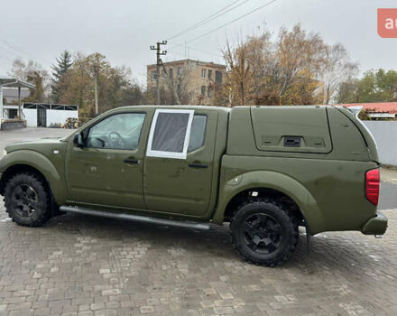 Зеленый Ниссан Навара, объемом двигателя 2.5 л и пробегом 300 тыс. км за 5800 $, фото 3 на Automoto.ua