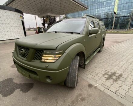 Зеленый Ниссан Навара, объемом двигателя 2.5 л и пробегом 186 тыс. км за 5600 $, фото 2 на Automoto.ua