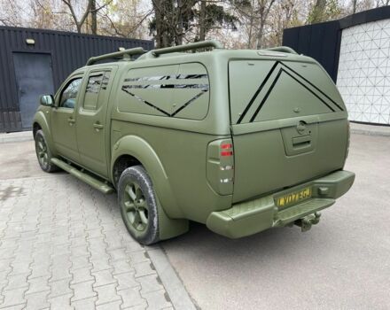 Зеленый Ниссан Навара, объемом двигателя 2.5 л и пробегом 186 тыс. км за 5600 $, фото 4 на Automoto.ua