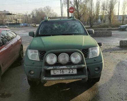 Зеленый Ниссан Навара, объемом двигателя 2.5 л и пробегом 167 тыс. км за 5906 $, фото 4 на Automoto.ua