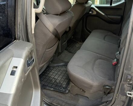 Зелений Ніссан Навара, об'ємом двигуна 2.5 л та пробігом 286 тис. км за 7000 $, фото 12 на Automoto.ua