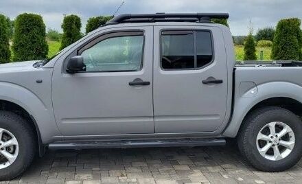 Зеленый Ниссан Навара, объемом двигателя 2.5 л и пробегом 200 тыс. км за 3200 $, фото 3 на Automoto.ua