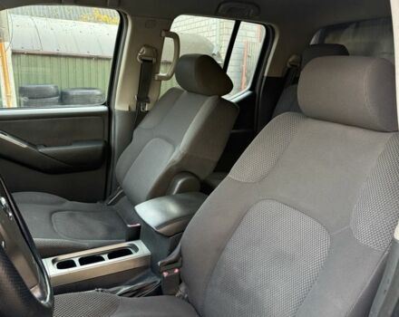 Зелений Ніссан Навара, об'ємом двигуна 2.5 л та пробігом 286 тис. км за 7000 $, фото 9 на Automoto.ua