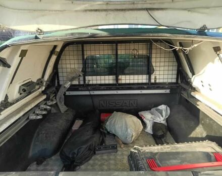 Зеленый Ниссан Навара, объемом двигателя 2.5 л и пробегом 167 тыс. км за 5906 $, фото 3 на Automoto.ua