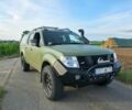 Зеленый Ниссан Навара, объемом двигателя 2.5 л и пробегом 210 тыс. км за 4649 $, фото 1 на Automoto.ua