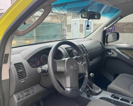 Зеленый Ниссан Навара, объемом двигателя 2.5 л и пробегом 325 тыс. км за 7000 $, фото 13 на Automoto.ua