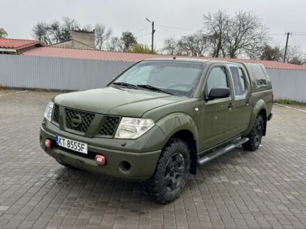 Зеленый Ниссан Навара, объемом двигателя 2.5 л и пробегом 300 тыс. км за 5800 $, фото 1 на Automoto.ua