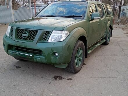 Ниссан Навара 2011 в Краматорске на Automoto.ua Зеленый Ниссан Навара, объемом двигателя 2.5 л и пробегом 333 тыс. км за 6000 $, фото 1 на Automoto.ua