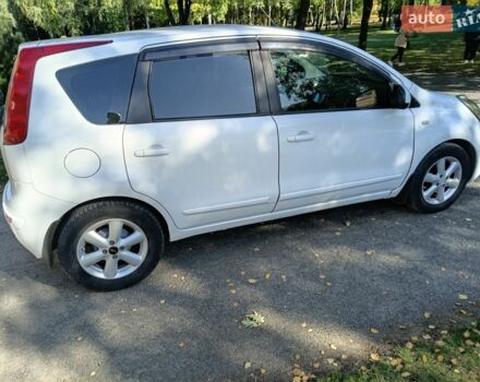 Білий Ніссан Ноут, об'ємом двигуна 1.6 л та пробігом 383 тис. км за 5200 $, фото 6 на Automoto.ua
