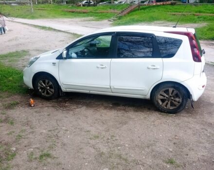 Білий Ніссан Ноут, об'ємом двигуна 1.4 л та пробігом 300 тис. км за 3500 $, фото 2 на Automoto.ua