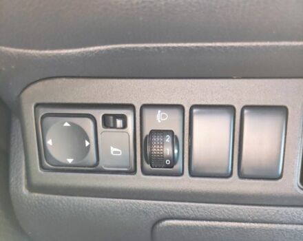 Ниссан Ноут 2009 в Шепетовке на Automoto.ua Белый Ниссан Ноут, объемом двигателя 1.5 л и пробегом 250 тыс. км за 5000 $, фото 7 на Automoto.ua