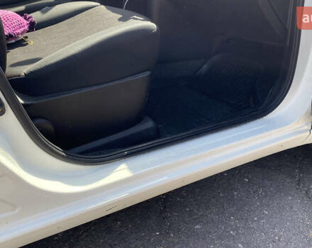 Белый Ниссан Ноут, объемом двигателя 1.39 л и пробегом 152 тыс. км за 5300 $, фото 7 на Automoto.ua