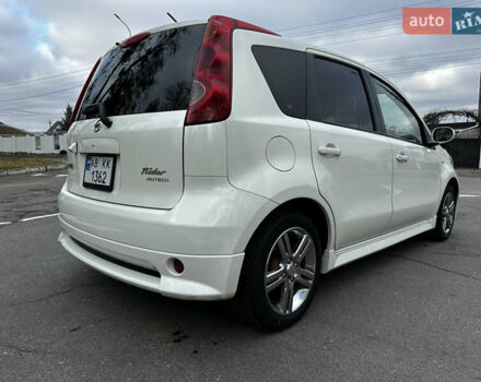 Білий Ніссан Ноут, об'ємом двигуна 1.6 л та пробігом 104 тис. км за 7600 $, фото 12 на Automoto.ua