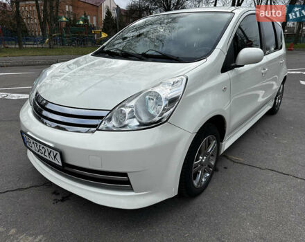 Білий Ніссан Ноут, об'ємом двигуна 1.6 л та пробігом 104 тис. км за 7600 $, фото 21 на Automoto.ua