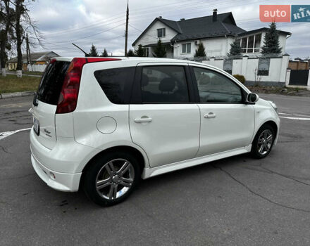 Білий Ніссан Ноут, об'ємом двигуна 1.6 л та пробігом 104 тис. км за 7600 $, фото 14 на Automoto.ua