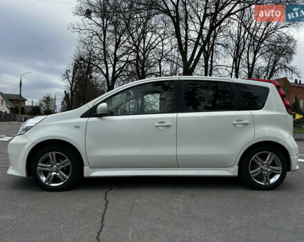 Білий Ніссан Ноут, об'ємом двигуна 1.6 л та пробігом 104 тис. км за 7600 $, фото 4 на Automoto.ua