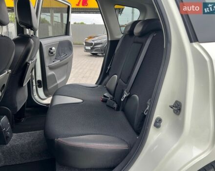 Белый Ниссан Ноут, объемом двигателя 1.6 л и пробегом 150 тыс. км за 7950 $, фото 66 на Automoto.ua