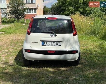 Белый Ниссан Ноут, объемом двигателя 1.6 л и пробегом 240 тыс. км за 6600 $, фото 5 на Automoto.ua