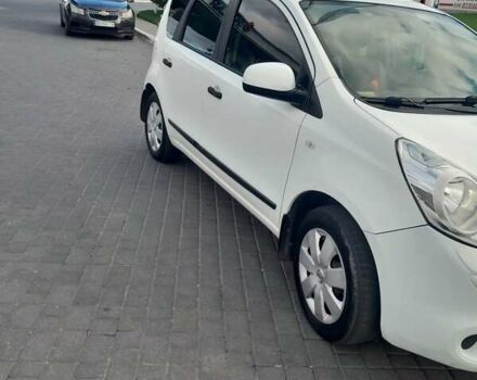 Білий Ніссан Ноут, об'ємом двигуна 1.39 л та пробігом 131 тис. км за 6500 $, фото 3 на Automoto.ua