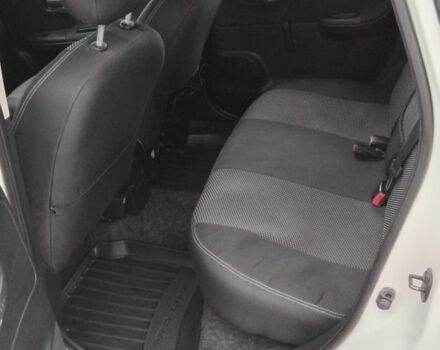 Белый Ниссан Ноут, объемом двигателя 1.5 л и пробегом 299 тыс. км за 6000 $, фото 7 на Automoto.ua