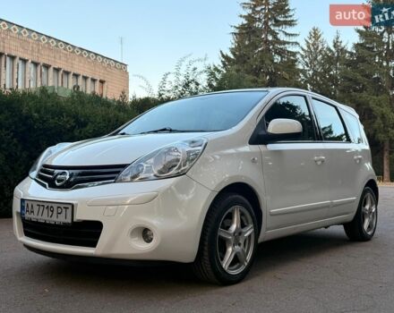 Белый Ниссан Ноут, объемом двигателя 1.5 л и пробегом 143 тыс. км за 6800 $, фото 3 на Automoto.ua