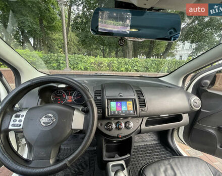 Ниссан Ноут 2012 в Житомире на Automoto.ua Белый Ниссан Ноут, объемом двигателя 1.39 л и пробегом 320 тыс. км за 4700 $, фото 46 на Automoto.ua