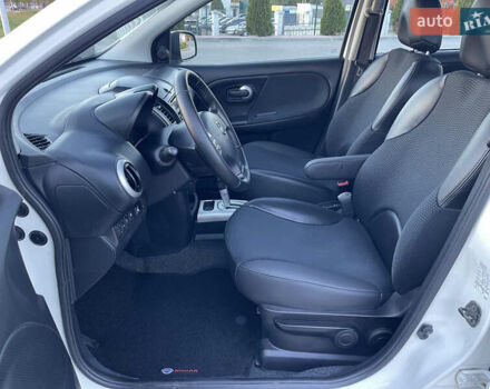 Білий Ніссан Ноут, об'ємом двигуна 1.6 л та пробігом 187 тис. км за 7500 $, фото 14 на Automoto.ua