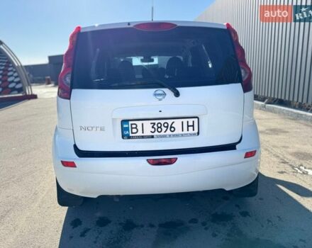 Білий Ніссан Ноут, об'ємом двигуна 1.39 л та пробігом 130 тис. км за 6300 $, фото 2 на Automoto.ua
