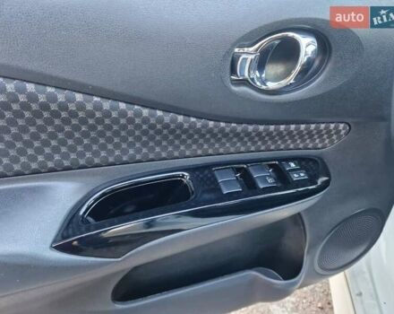 Білий Ніссан Ноут, об'ємом двигуна 1.2 л та пробігом 46 тис. км за 7800 $, фото 10 на Automoto.ua