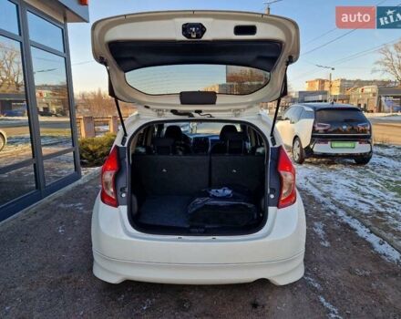 Білий Ніссан Ноут, об'ємом двигуна 1.2 л та пробігом 46 тис. км за 7800 $, фото 5 на Automoto.ua