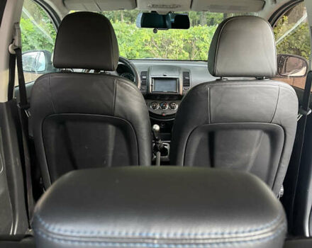 Ниссан Ноут 2012 в Житомире на Automoto.ua Белый Ниссан Ноут, объемом двигателя 1.39 л и пробегом 320 тыс. км за 4700 $, фото 18 на Automoto.ua