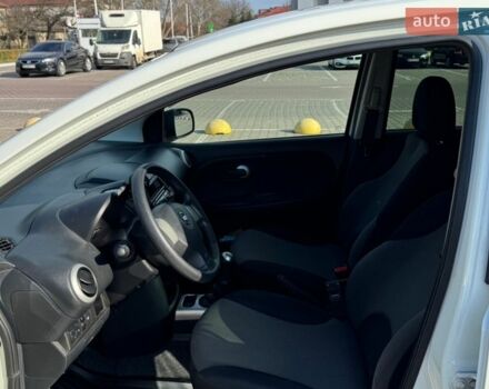 Белый Ниссан Ноут, объемом двигателя 1.39 л и пробегом 129 тыс. км за 8000 $, фото 17 на Automoto.ua