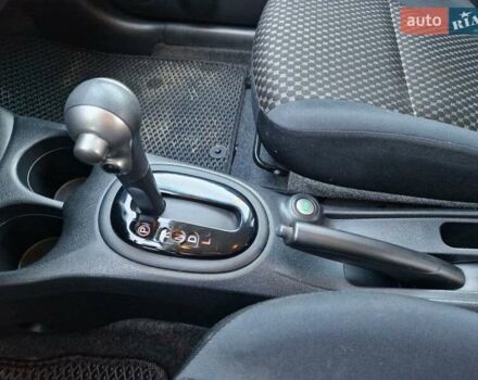 Білий Ніссан Ноут, об'ємом двигуна 1.2 л та пробігом 46 тис. км за 7800 $, фото 15 на Automoto.ua