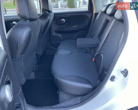 Білий Ніссан Ноут, об'ємом двигуна 1.6 л та пробігом 187 тис. км за 7500 $, фото 13 на Automoto.ua